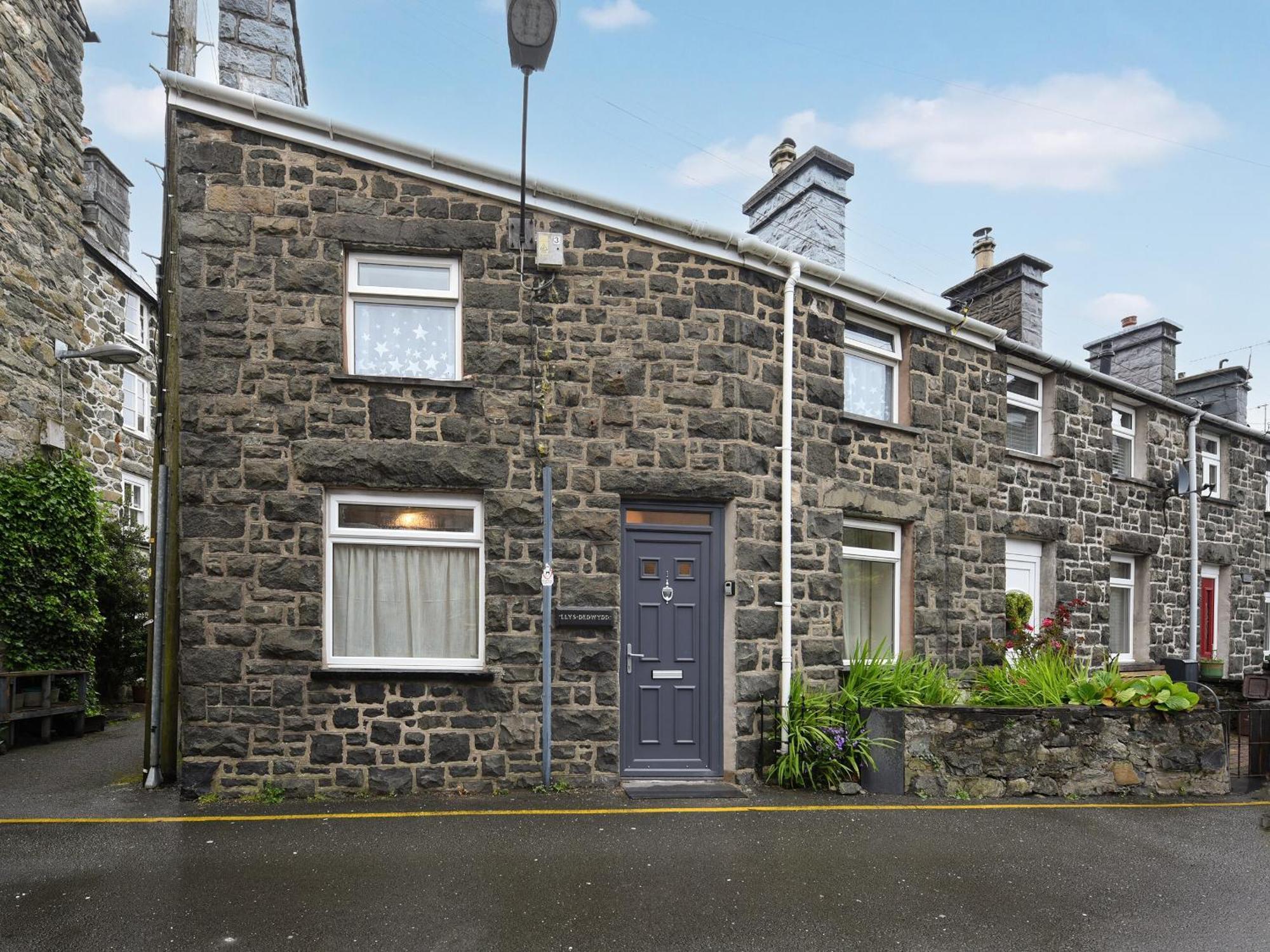 Llys Dedwydd Villa Dolgellau Buitenkant foto
